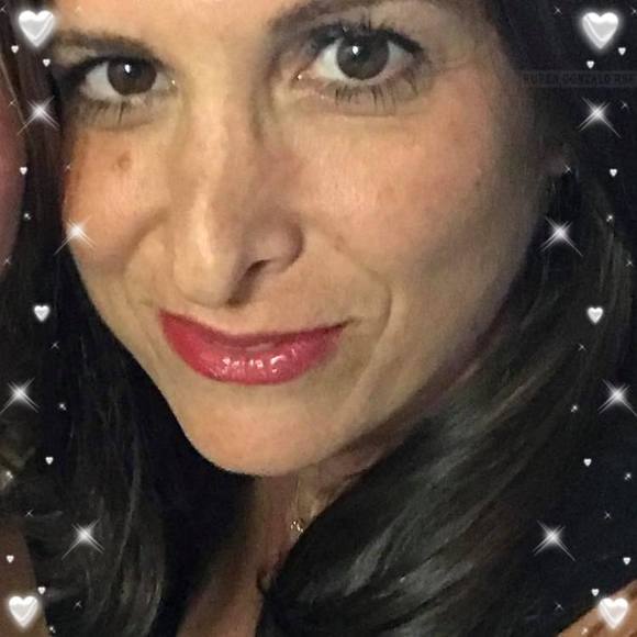 Meet your Posher, Janine - Picture 1 of 1